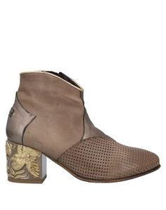 Полусапоги и высокие ботинки LE Ruemarcel