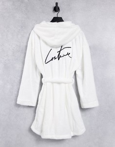 Белый халат с логотипом The Couture Club
