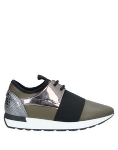 Низкие кеды и кроссовки Pollini