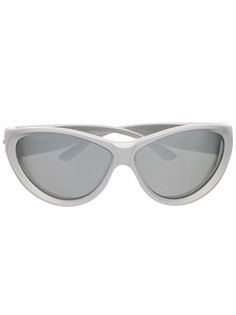 Balenciaga Eyewear солнцезащитные очки Swift в оправе кошачий глаз