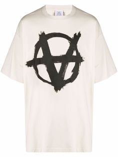 VETEMENTS футболка с принтом Inverted Anarchy