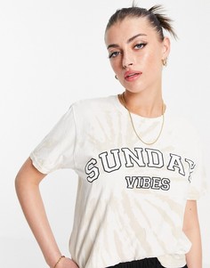 Бежевая футболка бойфренда с принтом тай-дай и надписью "Sunday vibes" River Island-Светло-бежевый