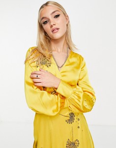 Золотисто-желтое платье мини с запахом и отделкой в форме одуванчиков Hope & Ivy-Желтый