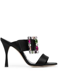 Manolo Blahnik атласные босоножки Verda с декоративной пряжкой