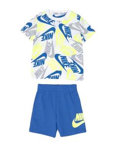 Комплекты с шортами Nike