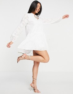 Белое платье трапециевидного кроя с вышивкой ришелье In The Style-Белый