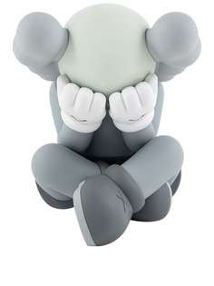 KAWS фигурка Separated Companion