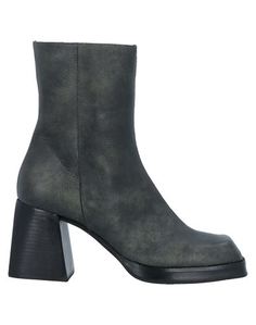 Полусапоги и высокие ботинки RAS