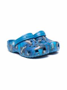CROCS KIDS сандалии с принтом