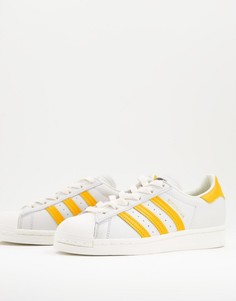 Белые кроссовки с желтыми полосками adidas Originals Superstar-Желтый