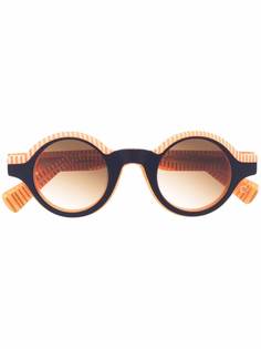 Etnia Barcelona солнцезащитные очки в круглой полосатой оправе