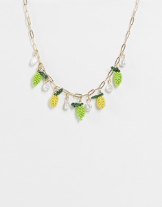 Золотистое ожерелье с искусственным жемчугом и фруктами из бисера ASOS DESIGN-Золотистый