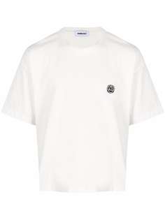 AMBUSH укороченная футболка с вышитым логотипом