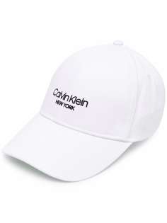 Calvin Klein бейсболка с вышитым логотипом