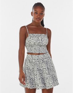Короткая расклешенная юбка с монохромным цветочным принтом Bershka-Multi