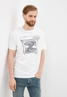 Футболка New Balance NB Essentials Shoebox Tee
