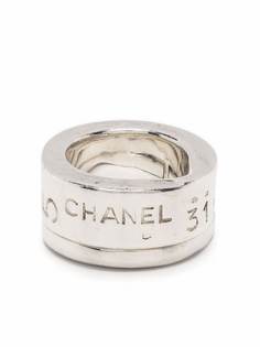 Chanel Pre-Owned серебряное кольцо Coco Nº5 2000-х годов