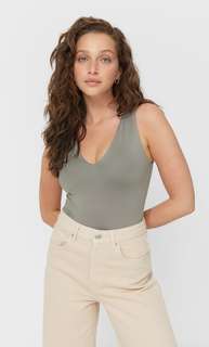 Stradivarius Боди Из Полиамида С V-Образным Вырезом Хаки Xl