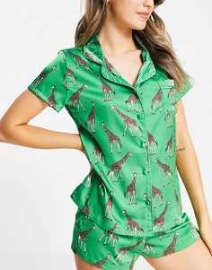 Зеленый атласный пижамный комплект из шортов и рубашки с отложным воротником с принтом жирафа Bluebella Feria-Зеленый цвет