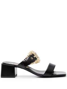 Versace Jeans Couture мюли с пряжками и гравировкой логотипа