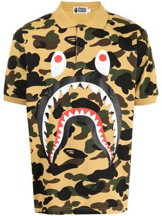 A BATHING APE® рубашка поло Shark с камуфляжным принтом Bape