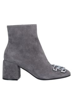 Полусапоги и высокие ботинки Casadei