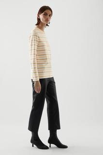 ЛОНГСЛИВ С ШИРОКИМ ВЫРЕЗОМ COS