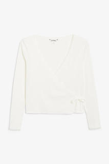 Топ в рубчик с запахом Monki