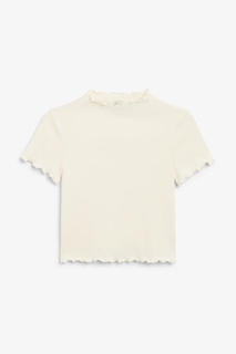 Футболка с волнистой кромкой Monki