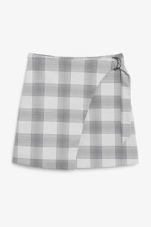 Мини-юбка с имитацией запаха Monki