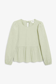 Блузка с рюшем по подолу Monki