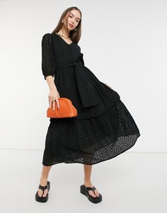 Черное платье миди из органического хлопка с вышивкой ришелье «елочкой» Selected Femme-Черный цвет
