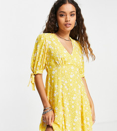 Желтое платье мини с V-образным вырезом, завязками на рукавах и цветочным принтом New Look petite-Желтый