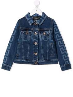 Versace Kids джинсовая куртка на пуговицах с принтом