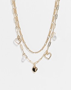 Золотистое многоярусное ожерелье-чокер с подвесками в виде сердечек и жемчужин Topshop-Золотистый
