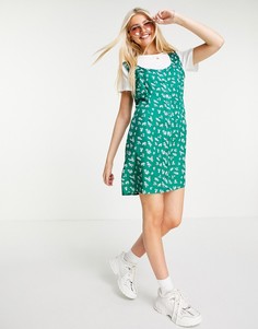 Винтажное платье мини с цветочным принтом и нижним слоем в виде футболки Wednesdays Girl-Зеленый цвет