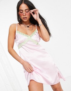 Атласное платье-комбинация мини с контрастной кружевной отделкой Another Reason-Розовый цвет