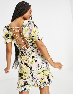 Платье мини с квадратным вырезом, тонкими бретельками на спине и ярким цветочным принтом Influence-Разноцветный