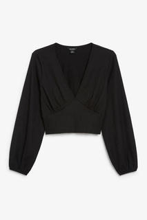 Блуза с глубоким V-образным вырезом Monki