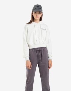 Бежевое укороченное худи oversize с надписью Gloria Jeans