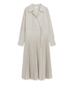 Плиссированное платье с запахом Arket