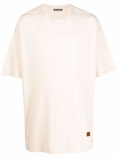 Acne Studios футболка с приспущенными плечами и принтом