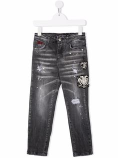 John Richmond Junior джинсы с эффектом потертости и нашивками