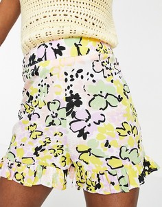 Шорты с оборками по низу штанин и крупным цветочным принтом Influence-Разноцветный