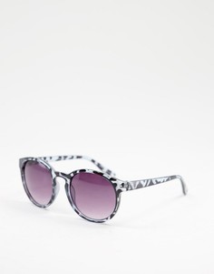 Солнцезащитные очки в стиле преппи в голубой черепаховой оправе Accessorize Pip