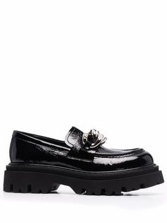 Casadei лакированные лоферы с цепочкой