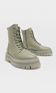 Stradivarius Ботинки На Плоской Подошве Со Шнуровкой Хаки 35