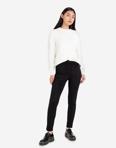Молочный джемпер oversize из велюровой пряжи Gloria Jeans