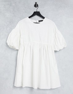 Белое платье с присборенной юбкой и пышными рукавами In The Style x Elle Darby-Белый