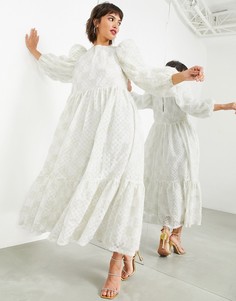 Платье мидакси в стиле oversized с золотистым узором из фактурной сетки ASOS EDITION-Белый